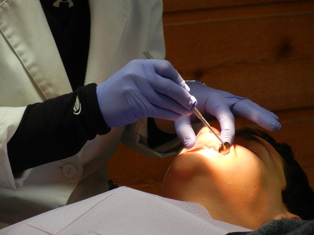 Hos tandläkaren